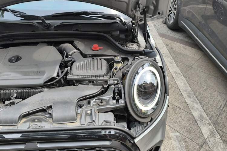 Used MINI 2023 Updated 2.0T COOPER S Racing Driver Engine Bay Left