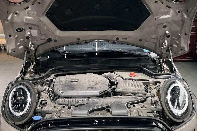Used MINI 2023 Updated 2.0T COOPER S Artist Engine Bay