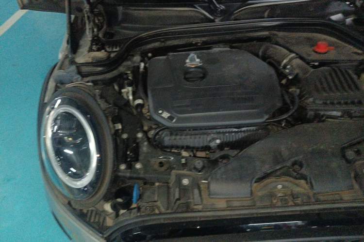 Used MINI 2023 Updated 2.0T COOPER S Artist Engine Bay Right