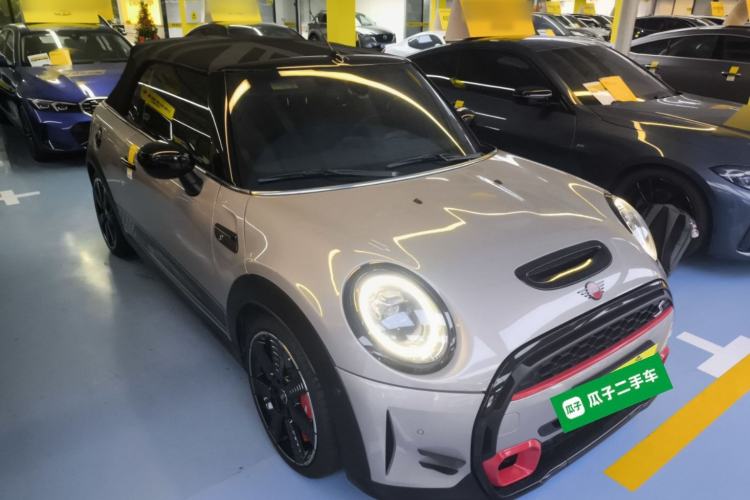 Used MINI 2023 Second Facelift 2.0T COOPER S CABRIO Artist Exterior 1