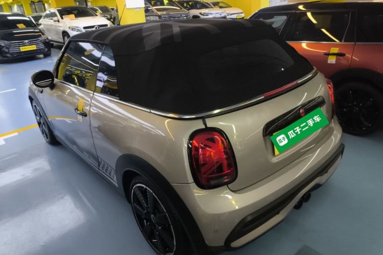 Used MINI 2023 Second Facelift 2.0T COOPER S CABRIO Artist Exterior 2