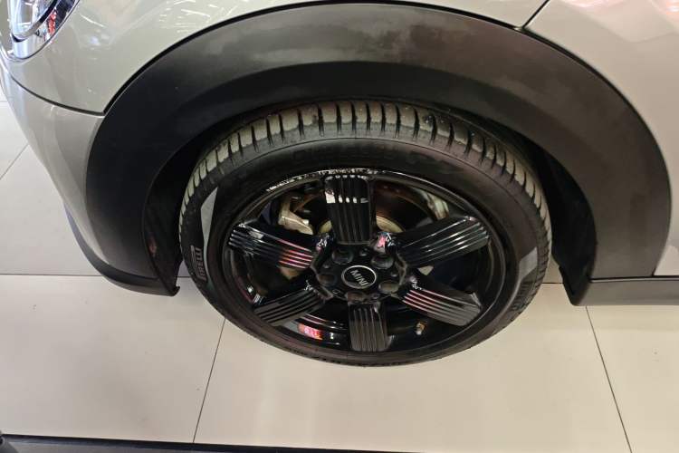 Used MINI 2023 Updated 1.5T COOPER Artist Five-Door Edition Exterior 2