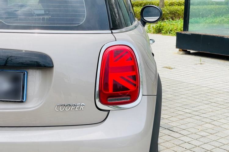 Used MINI 2023 Updated 1.5T COOPER Artist Exterior 3