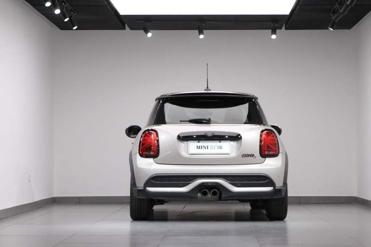 Used MINI 2023 Updated 2.0T COOPER S Artist Exterior 6