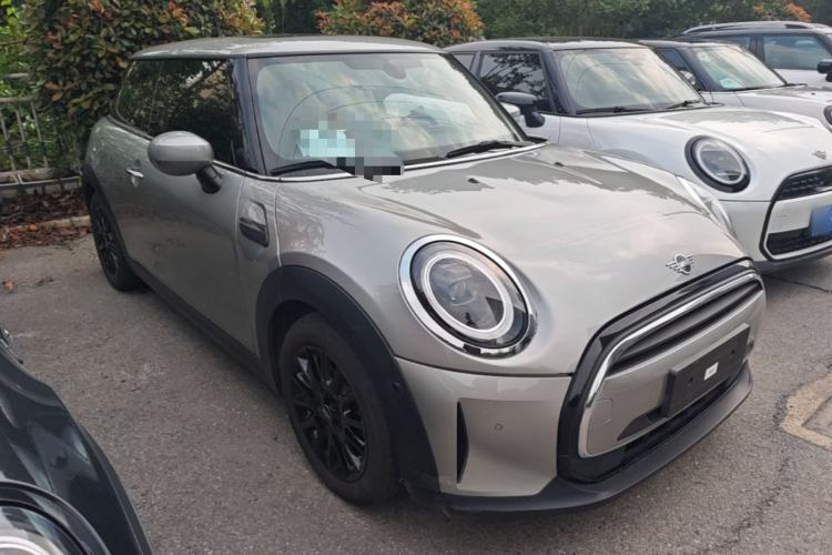 Used MINI 2023 1.5T ONE Front Right 45 Deg