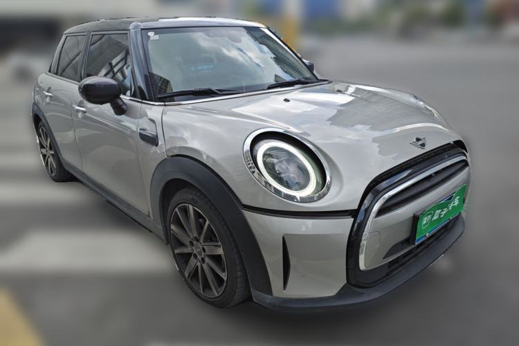 Used MINI  Front Right 45 Deg