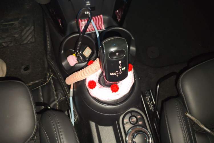 Used MINI 2023 2.0T COOPER S CABRIO Artist Gear Lever