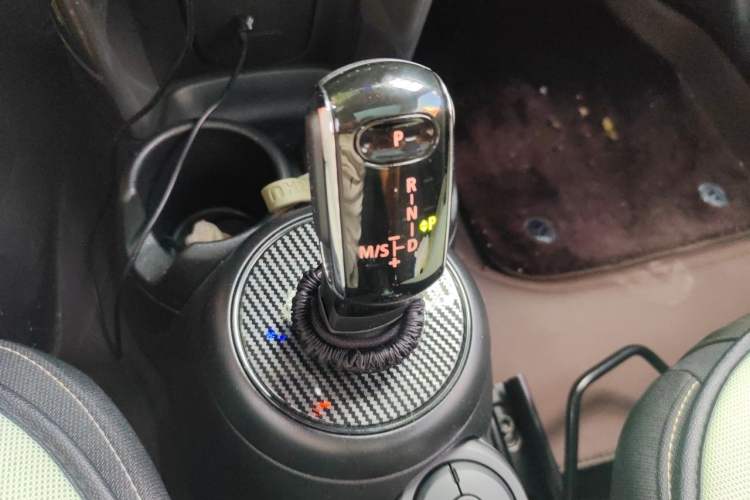Used MINI 2023 1.5T ONE Gear Lever