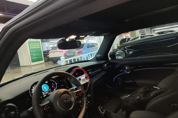 Used MINI 2023 Updated 2.0T COOPER S Artist Headliner