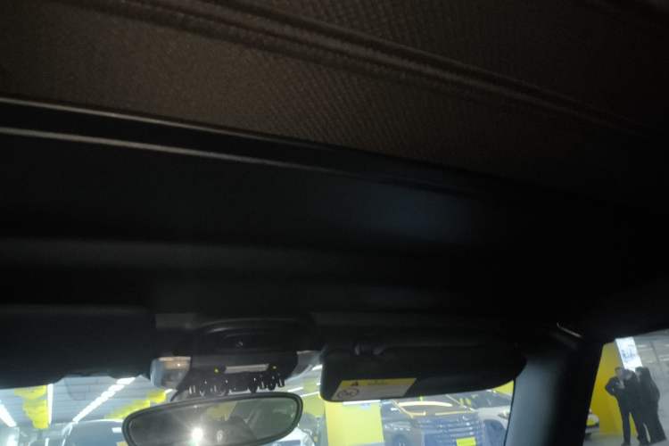 Used MINI 2023 Second Facelift 2.0T COOPER S CABRIO Artist Headliner