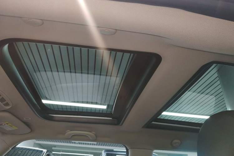 Used MINI 2023 Updated 1.5T COOPER Artist Headliner