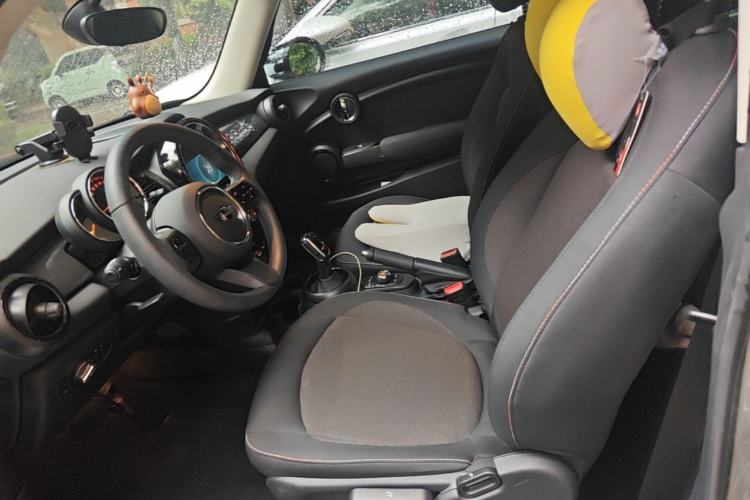 Used MINI 2023 1.5T ONE Left Front Seat