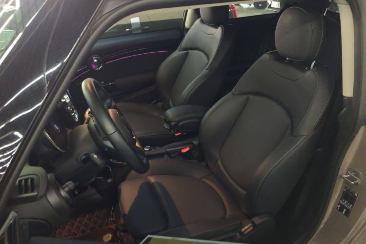 Used MINI 2023 Updated 1.5T COOPER Artist Left Front Seat