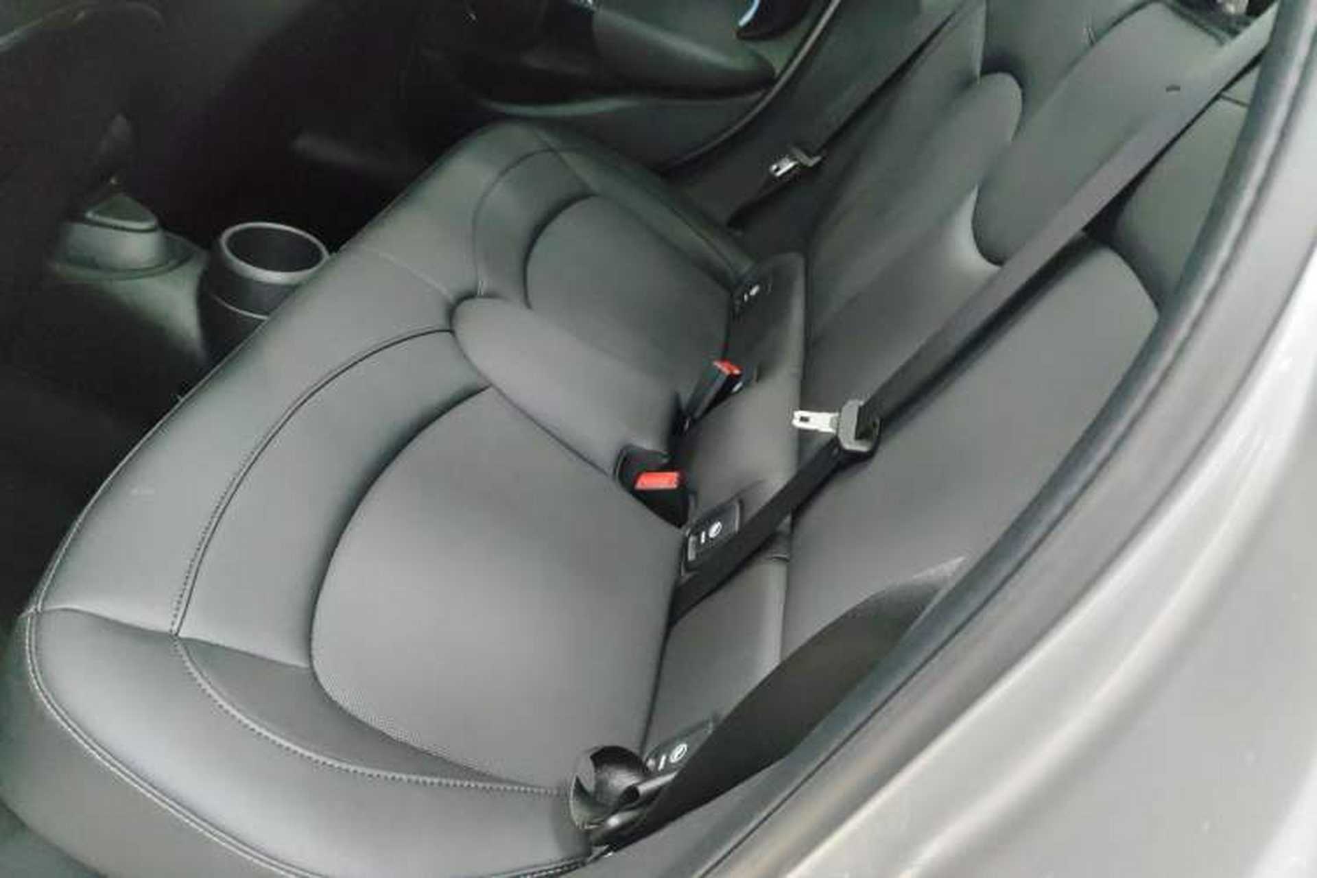 Used MINI 2023 Updated 1.5T COOPER Artist Five-Door Edition Left Rear Seat