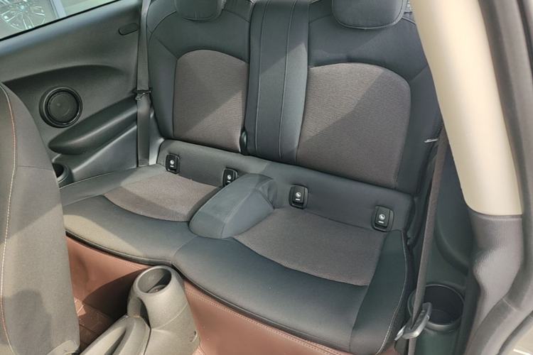 Used MINI 2023 1.5T ONE Left Rear Seat