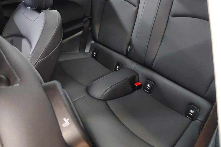 Used MINI 2023 Updated 1.5T COOPER Artist Left Rear Seat