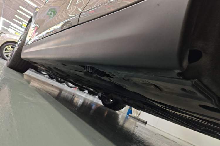 Used MINI 2023 2.0T COOPER S Artist Left Side Sill