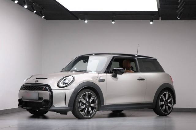Used MINI 2023 Updated 2.0T COOPER S Artist