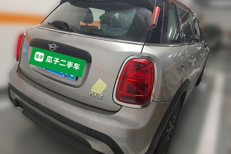 Used MINI 2023 1.5T ONE Five-Door Edition Rear Right 45 Deg