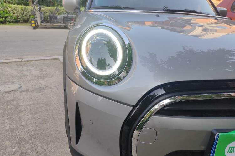 Used MINI 2023 1.5T ONE Right Front Headlight