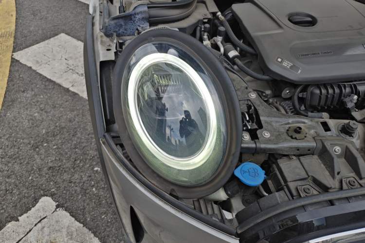Used MINI  Right Front Headlight