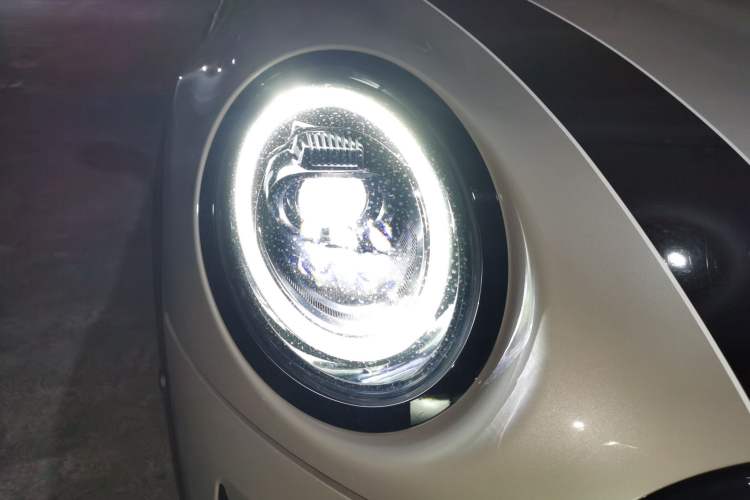Used MINI 2023 Updated 1.5T COOPER Artist Right Front Headlight