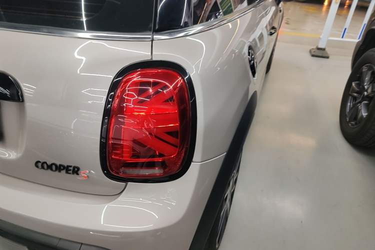 Used MINI 2023 Updated 2.0T COOPER S Artist Right Rear Taillight
