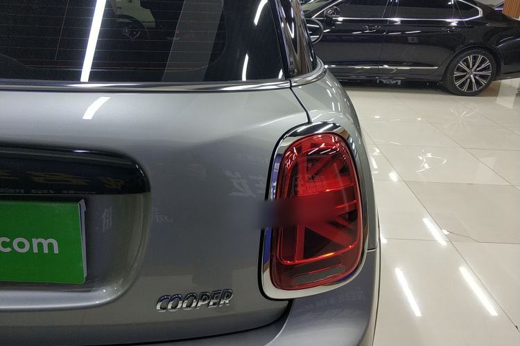 Used MINI 2023 1.5T COOPER Artist Five-Door Edition Right Rear Taillight