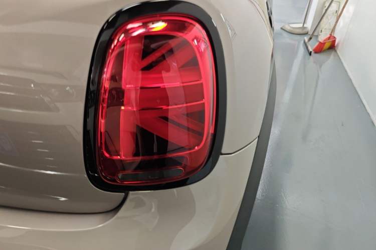 Used MINI 2023 2.0T COOPER S Artist Right Rear Taillight