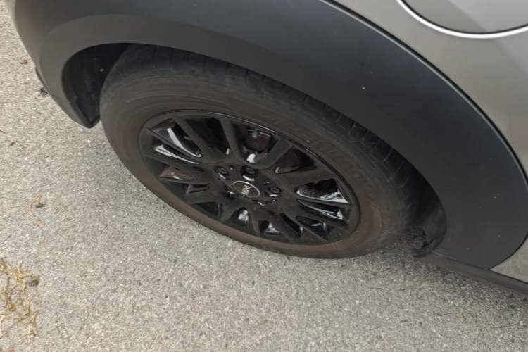 Used MINI 2023 1.5T ONE Right Rear Wheel Hub