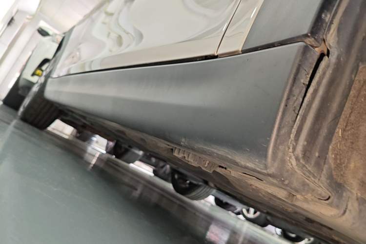 Used MINI 2023 2.0T COOPER S Artist Right Side Sill