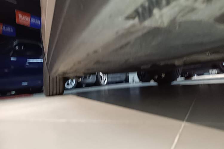 Used MINI 2023 Updated 2.0T COOPER S Artist Right Side Sill