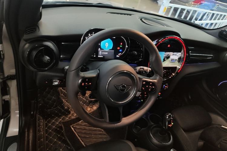 Used MINI 2023 Updated 2.0T COOPER S Artist Steering Wheel