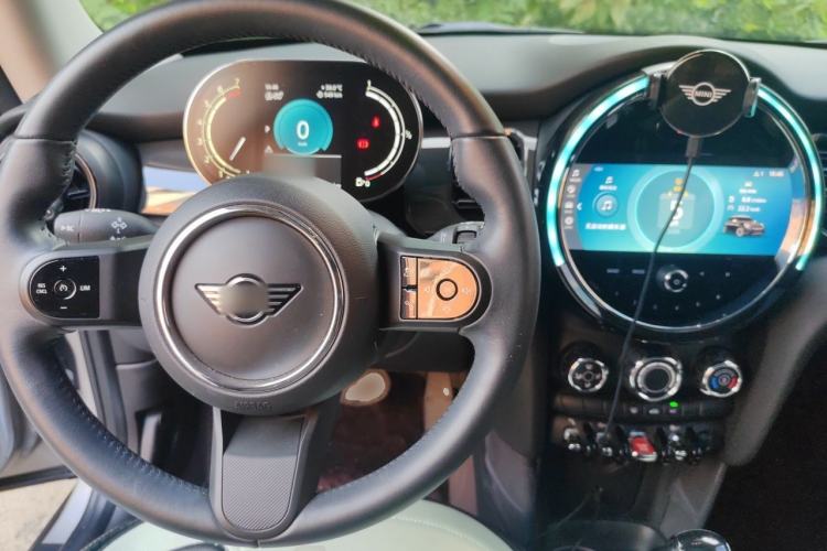 Used MINI 2023 1.5T ONE Steering Wheel