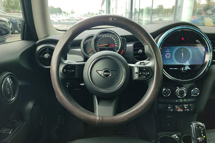 Used MINI 2023 1.5T ONE Steering Wheel
