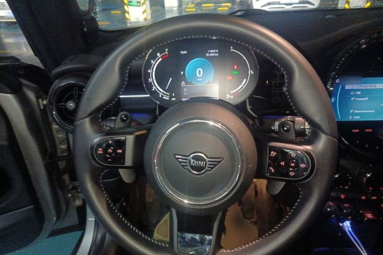 Used MINI 2023 Updated 2.0T COOPER S Artist Steering Wheel