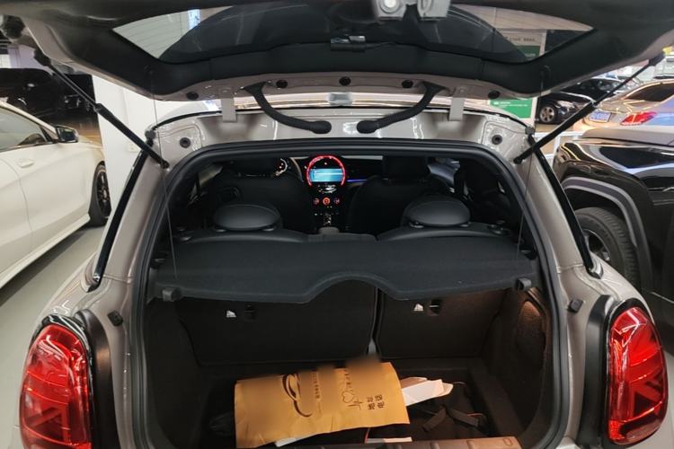 Used MINI 2023 Updated 2.0T COOPER S Artist Trunk