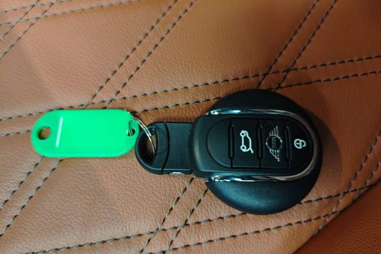 Used MINI 2023 2.0T COOPER S Artist Vehicle Key