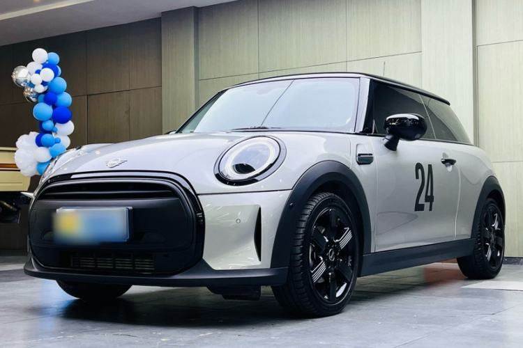 Used MINI 2023 Updated 1.5T COOPER Artist Guazi used car, China used car export, Used car for sale, Used cars, Cheapest cars for sale