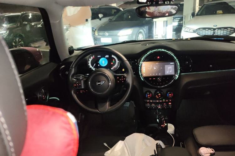 Used MINI 2023 Updated 1.5T COOPER Artist Steering Wheel