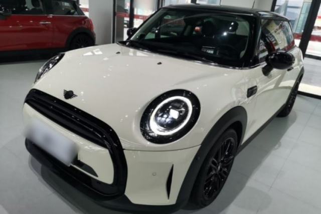 Used MINI 2023 1.5T COOPER Artist