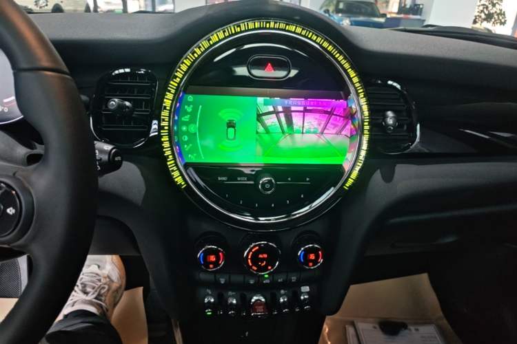 Used MINI 2023 Updated 1.5T COOPER Artist Audio And AC Panel