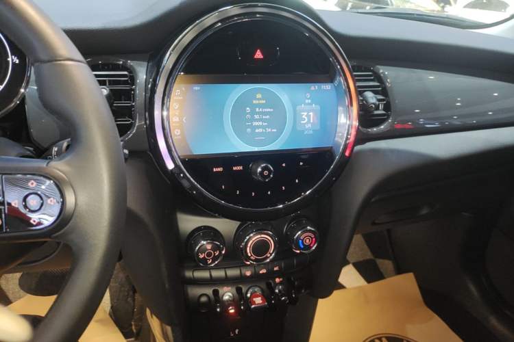 Used MINI 2023 1.5T ONE Audio And AC Panel