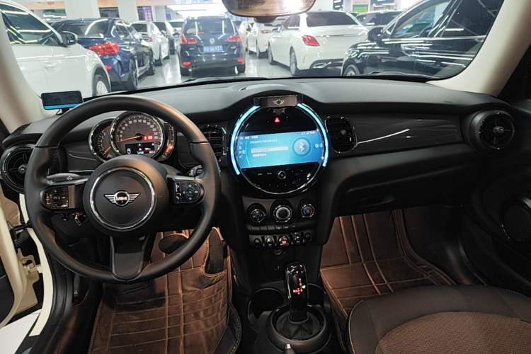 Used MINI 2023 1.5T ONE Audio And AC Panel