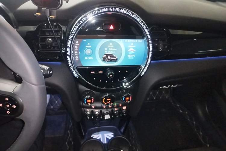 Used MINI 2023 Updated 2.0T COOPER S Racing Driver Audio And AC Panel