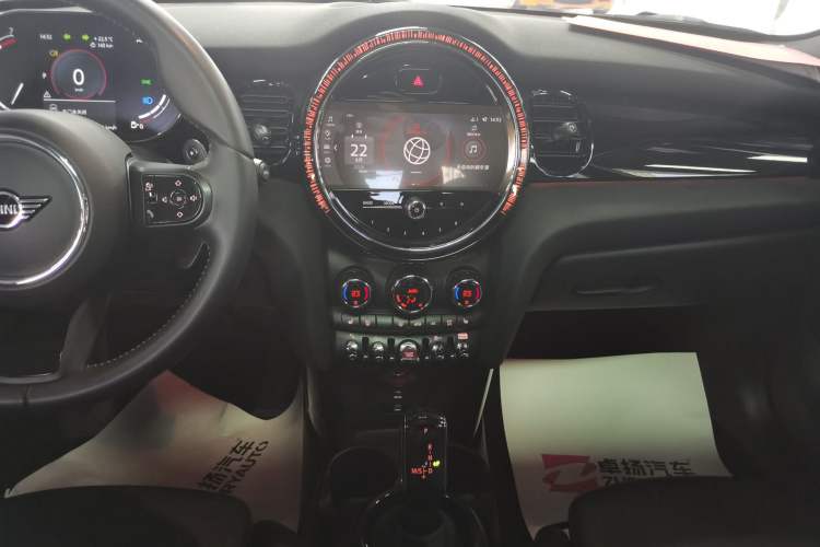 Used MINI 2023 Facelift 2.0T COOPER S Artist Five-Door Edition Audio And AC Panel