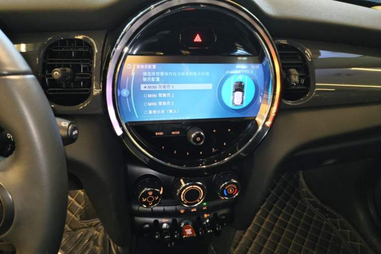 Used MINI 2023 1.5T ONE Audio And AC Panel