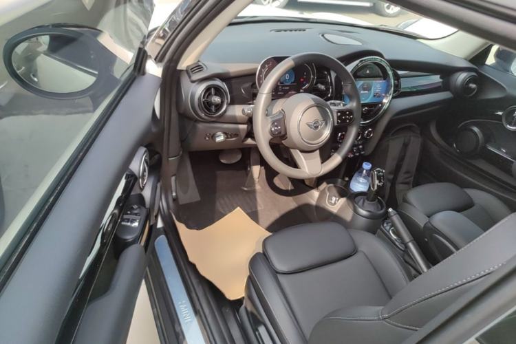 Used MINI 2023 Updated 1.5T COOPER Artist Driver Seat