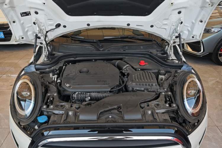 Used MINI 2023 Updated 1.5T COOPER Artist Five-Door Edition Engine Bay