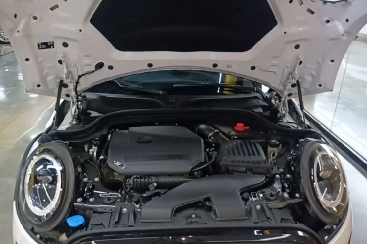 Used MINI 2023 1.5T ONE Engine Bay